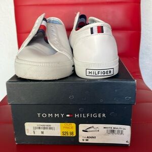Tommy Hildiger ,Anni slip-on sneakers size9